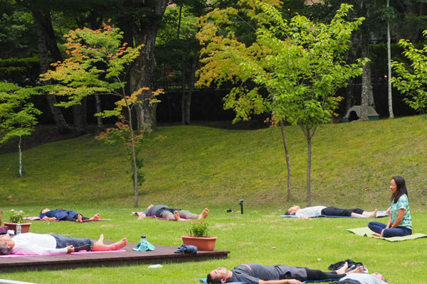 山中湖でヨガ体験