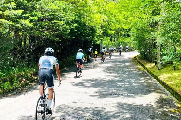 プロと走る!ガイド付きサイクルツアー
